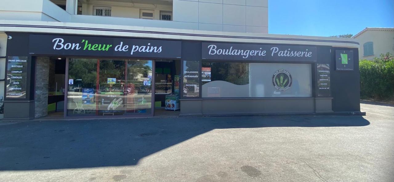 Appartement Bord De Mer - St Raphael Corniche D'Or Saint-Raphaël 外观 照片